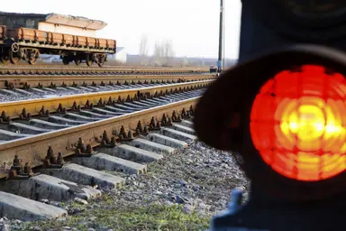 بهسازی تجهیزات علائم ریلی در راه آهن شرق با هدف ارتقای ایمنی سیر قطار ها