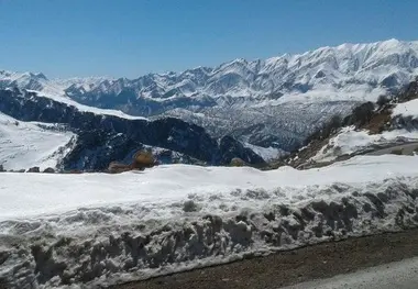 بارش سه متری برف در کوهرنگ