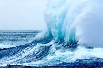 امروز ارتفاع امواج در خلیج فارس به بیش از ۱.۵ متر می رسد