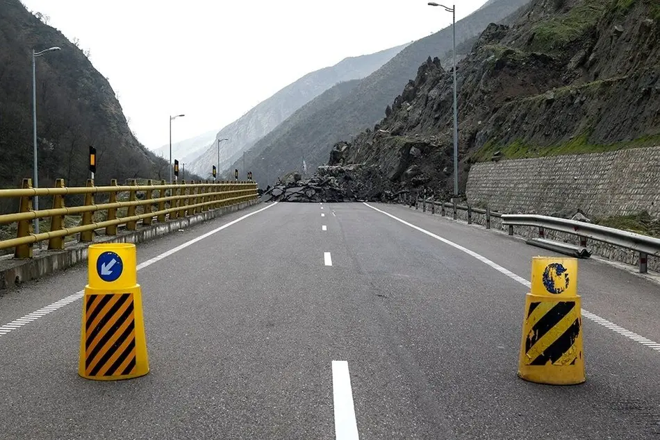 تردد در آزادراه تهران  شمال تا اطلاع بعدی ممنوع است