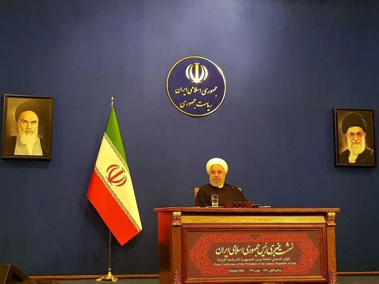 روحانی: مسئولیت جلوگیری از پروازهای غیرنظامی با دولت نیست