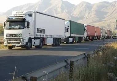 ۲ هزار و ۵۲۸ تُن کالا برای مواکب اربعین از گمرک قم خارج شد