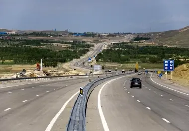 افتتاح و بازدید از پروژه‌های جاده‌ای بافت، رابر و ارزوئیه استان کرمان