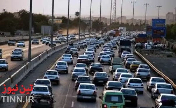 باند شمالی آزادراه قزوین - کرج دارای ترافیک سنگین است