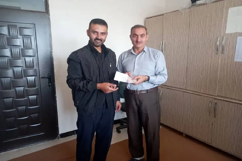 راننده امانتدار اشنویهای ۷۱۰ میلیون ریال را به صاحبش بازگرداند