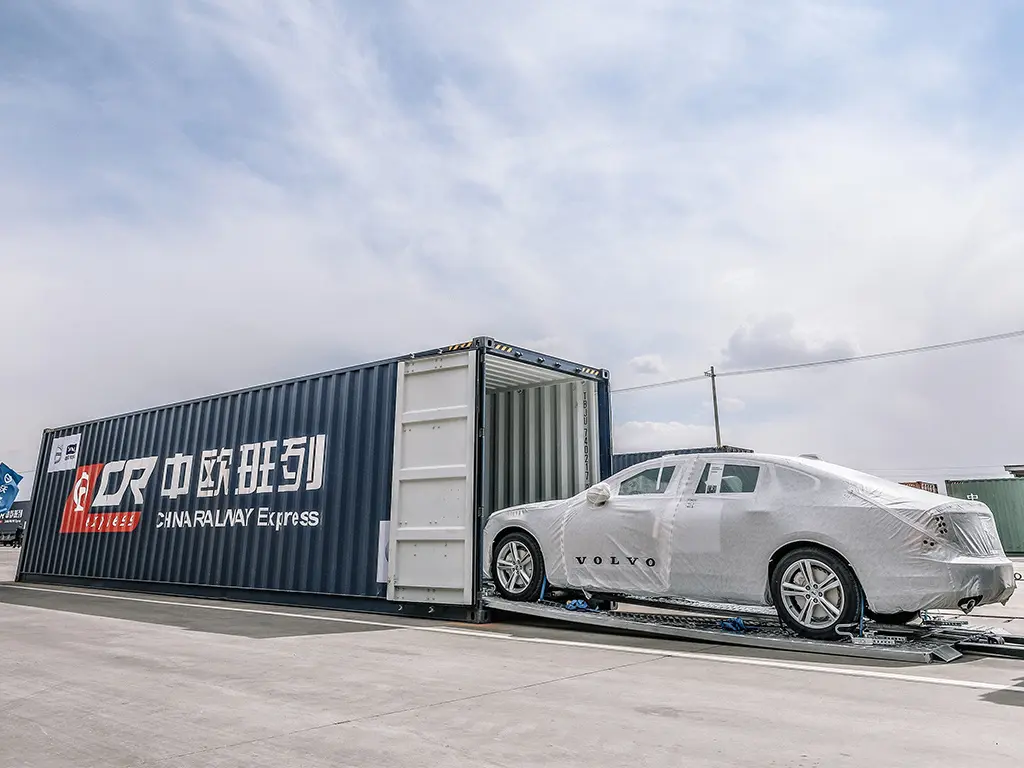 Cars delivered from China to Belgium by rail