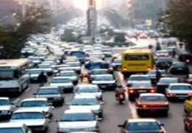 توقف فروش طرح ترافیک روزانه / تردد همه مسئولان شهرداری با خودروهای عمومی