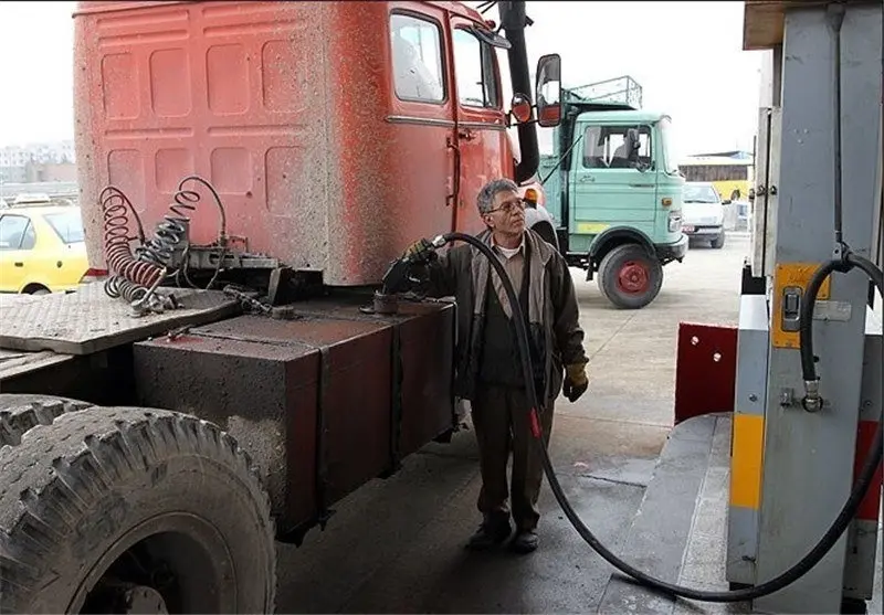  یارانه نقدی گازوئیل برای همه مردم؛ نظر رانندگان کامیون چیست؟
