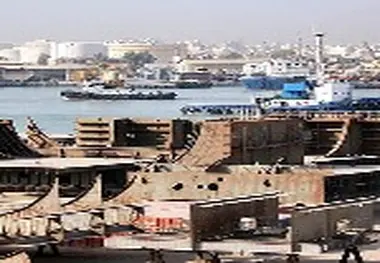 رشد ۵۵ درصدی تردد شناورها در اسکله لافت و پهل