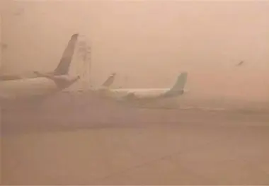 لغو پرواز مشهد- زابل به دلیل طوفان گرد و خاک