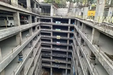 توسعه سامانه های هوشمند ترافیکی و احداث پارکینگ های عمومی در منطقه ۷ اصفهان