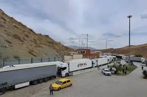 کاهش زمان انتظار کامیون‌ ها در مرز؛ گام مهم برای رونق اقتصاد حمل‌ و نقل جاده‌ ای