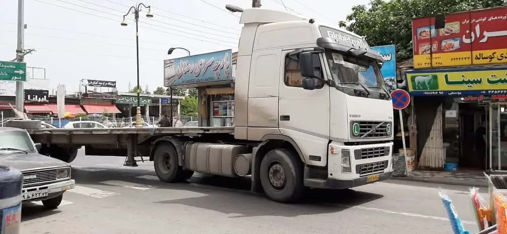 مزاحمت تردد کامیون‌ها برای شهروندان رویان
