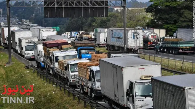 (تصاویر) اعتراض کامیونداران در مکزیک چگونه تمام شد؟