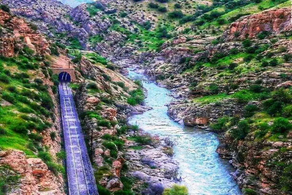 ثبت جا به‌جایی بیش از ۲۸ هزار مسافر در شهریور توسط راه‌ آهن لرستان