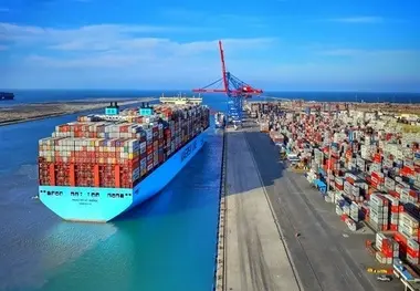 کاهش زمان جابه‌جایی ترانزیت کانتینر از بندرعباس به بندر خرمشهر در دستور کار