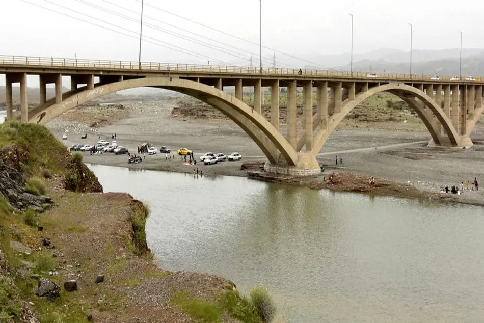 تحول در ترانزیت جنوب کشور با احداث پل دوم آب‌ نما در رودان