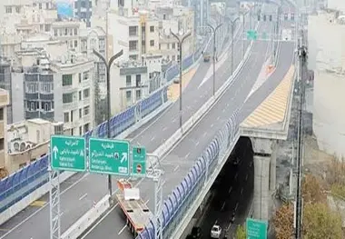 فیلم |  زورگیری مسلحانه در بزرگراه صدر