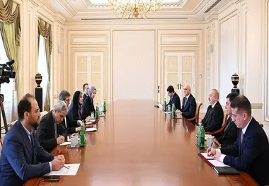 وزیر راه و شهرسازی با رئیس‌جمهور آذربایجان دیدار کرد 