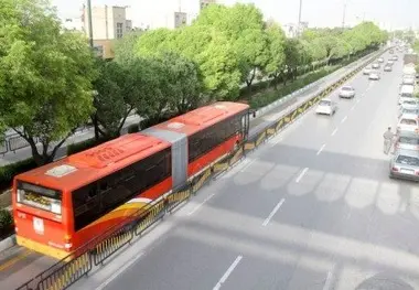 افزودن واژه مقدس «شهید» به تابلوی ایستگاه‌های اتوبوس در سطح شهر
