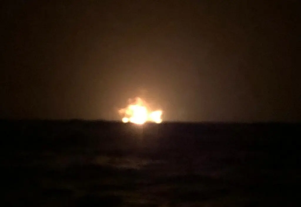 Fire Destroys RoRo Ship off Saudi Arabia