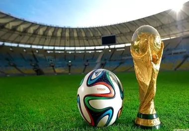 فیلم | دختر ایرانی طرفداران رونالدینیو را در جام جهانی قطر شگفت زده کرد