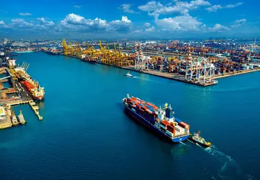 اقتصاد دریا تا ۲۰۵۰؛ نگاهی به آینده آبی جهان توسط OECD