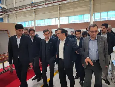 رونمایی از لوکوموتیو مپ ۳۰ در کارخانه مپنالوکوموتیو 