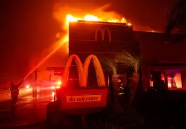 LA Metro extends fare suspension as fires continue