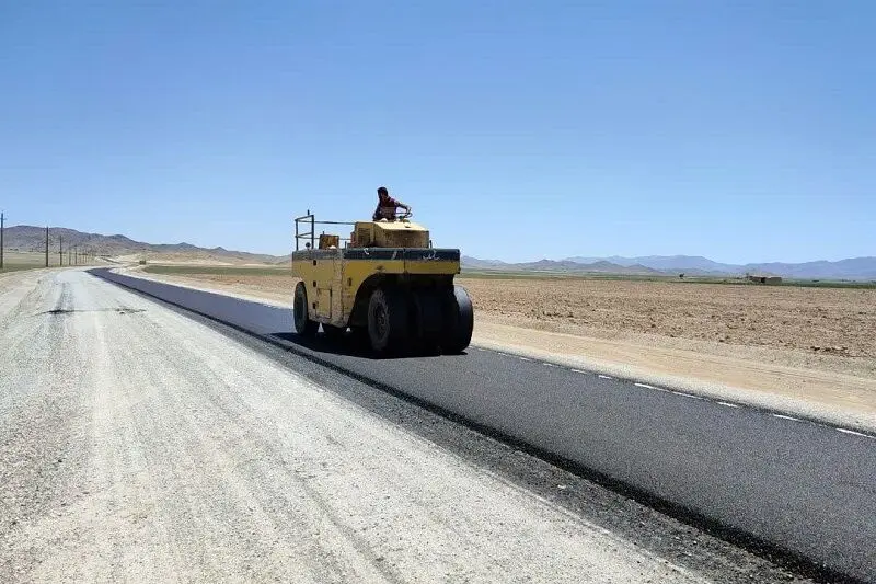 ۵۳ کیلومتر از راه های روستایی شهرستان سراب روکش آسفالت شد