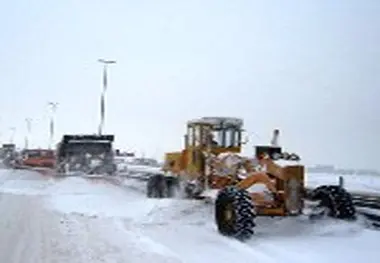 چراغ راهدارخانه سوسو می زند / پژواک زندگی در بستر جاده