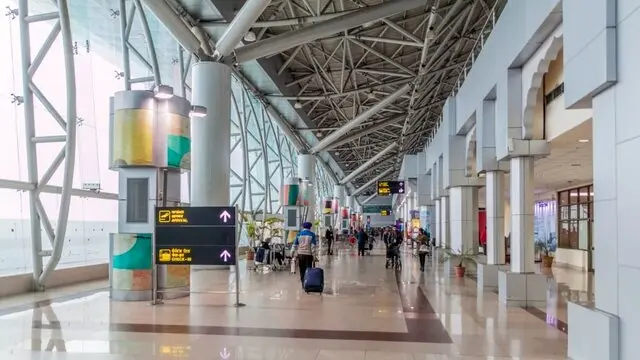 فرار مسافران "کرونا مثبت" از فرودگاهی در هند