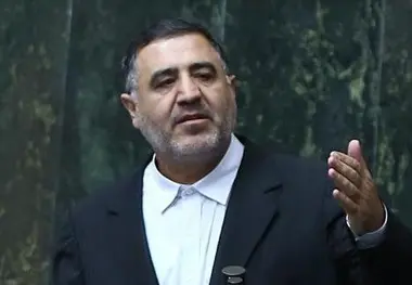 محبی‌نیا: چه کسی پرده از فجایع صندوق‌های بازنشستگی کنار زد؟
