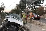 مرگ 2 زن در تصادف پژو 207 با تیر چراغ برق 
