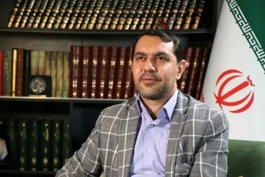 دیدار نماینده مردم آباده و شیراز از گروه صنعتی پلور سبز