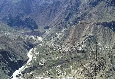 تصویری شگفت انگیز و زیبا از گردنه نمک پیشکوه ذلقی