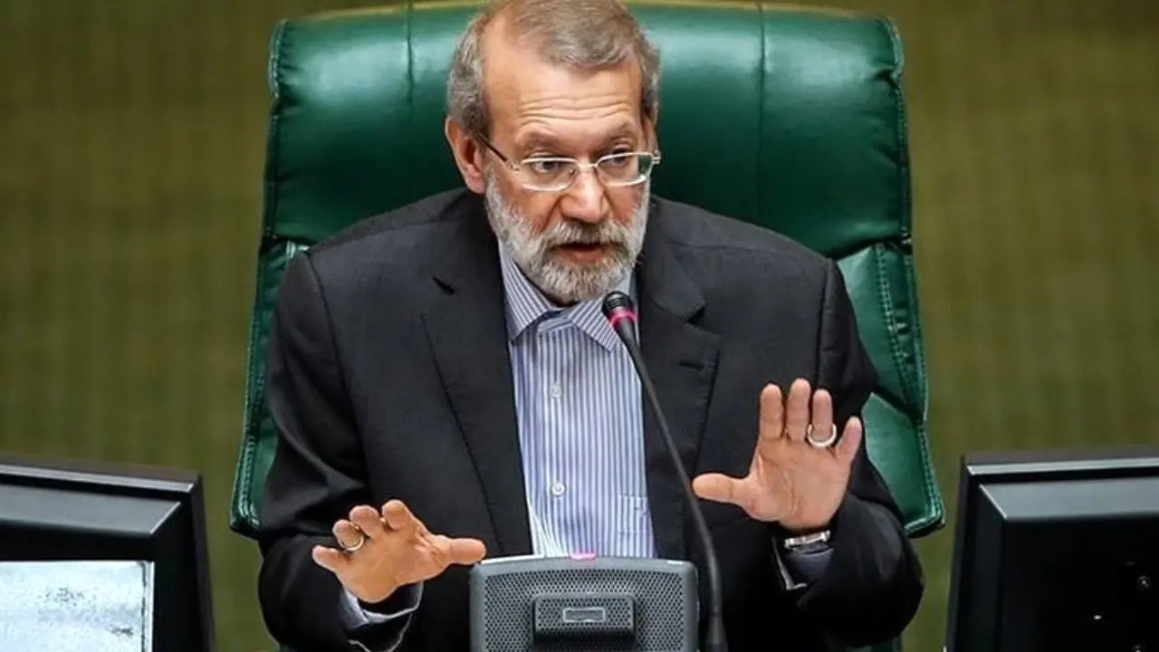 لاریجانی: مجلس در مورد سهمیه‌بندی بنزین تصمیمی نگرفته است