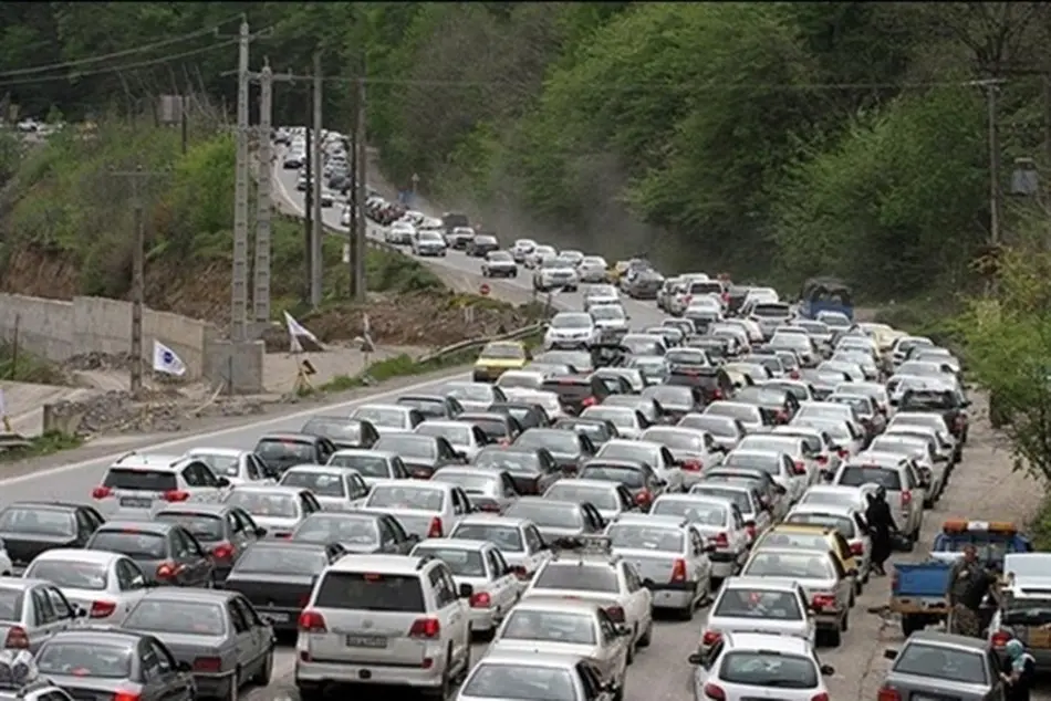  ترافیک در آزادراه قزوین _کرج سنگین است 