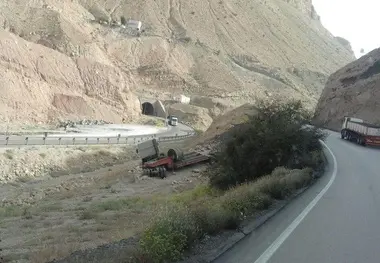 دیدگاه رانندگان در مورد دلیل آمار بالای تصادفات در محدوده تنگه زاغ 