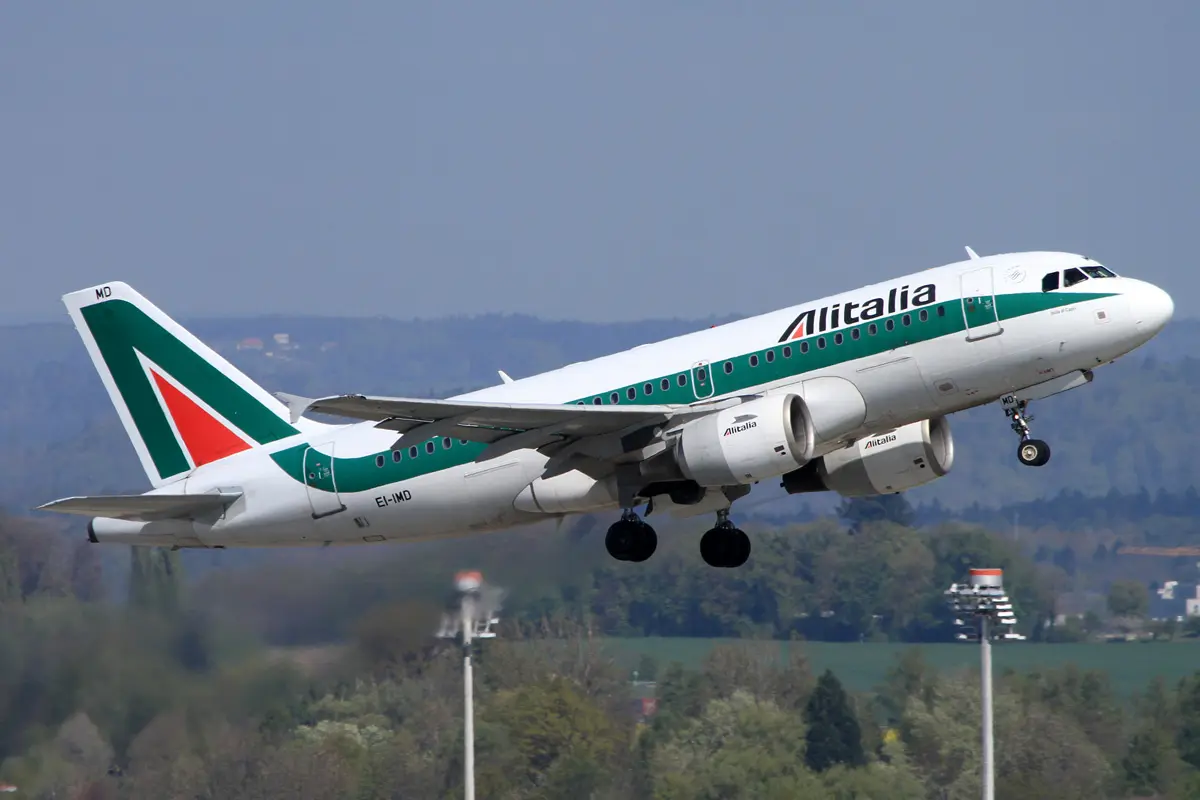 Alitalia Succumbs to Bankruptcy After Workers Reject Bailout Plea