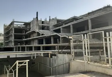 کمبود جای پارک در تهران/ پارکینگ بزرگراه حقانی به حال خود رها شده است