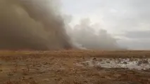 وقوع آتش سوزی در تالاب میقان/ آتش‌سوزی منجر به افزایش پارامترهای آلودگی هوا در اراک شد