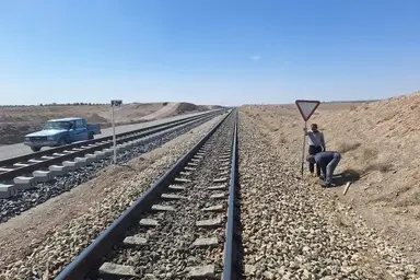 رفع گلوگاه های ظرفیتی کریدور ریلی ترانزیت شرق کشور با افتتاح کمربندی سالار شادمهر 
