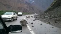 «ریزش کوه» راه های ایلام را می بلعد
