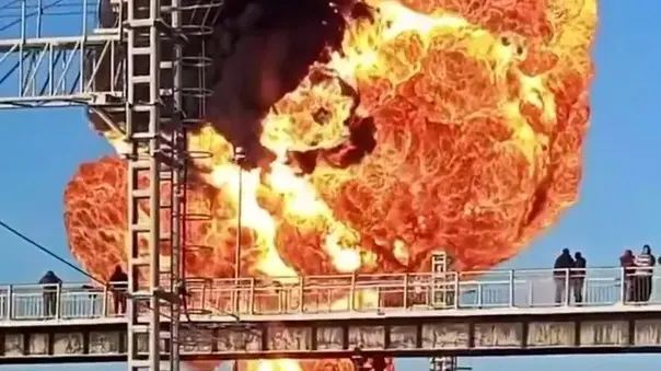  آتش سوزی گسترده در منطقه تامبوف روسیه بر اثر واژگونی قطار حامل سوخت