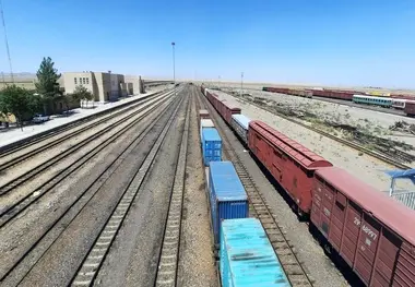 رشد ۷۰ درصدی صادرات ریلی از ایستگاه شهید مطهری مشهد؛ برنامه‌ریزی برای ایجاد دهکده لجستیک