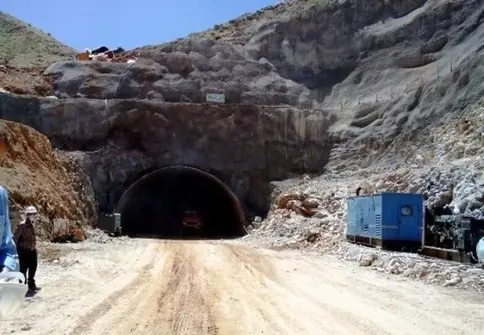 تونل خوانسار به بوئین میاندشت نقطه اتصال مرکز به غرب و جنوب غرب کشور