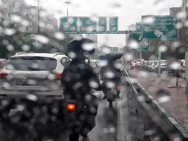 آخرین وضعیت ترافیک در معابر اصلی و بزرگراهی شهر تهران 