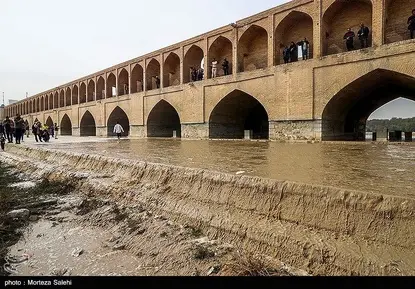گزارش تصویری چشم نصف جهان به زاینده‌رود روشن شد (15)
