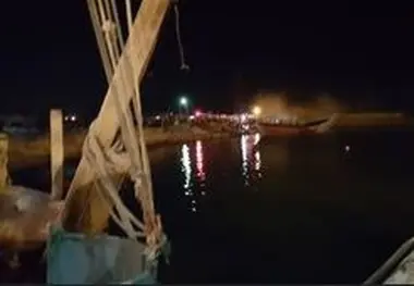 حریق چند لنج در بندر عامری